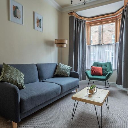 Milton Stays - Cosy 2 Bed House, 15 Min Walk To York City Center, For Up To 6 - With Period Features, Fireplace, Superfast Wi-Fi, Private Garden, Free On Street Parking 外观 照片