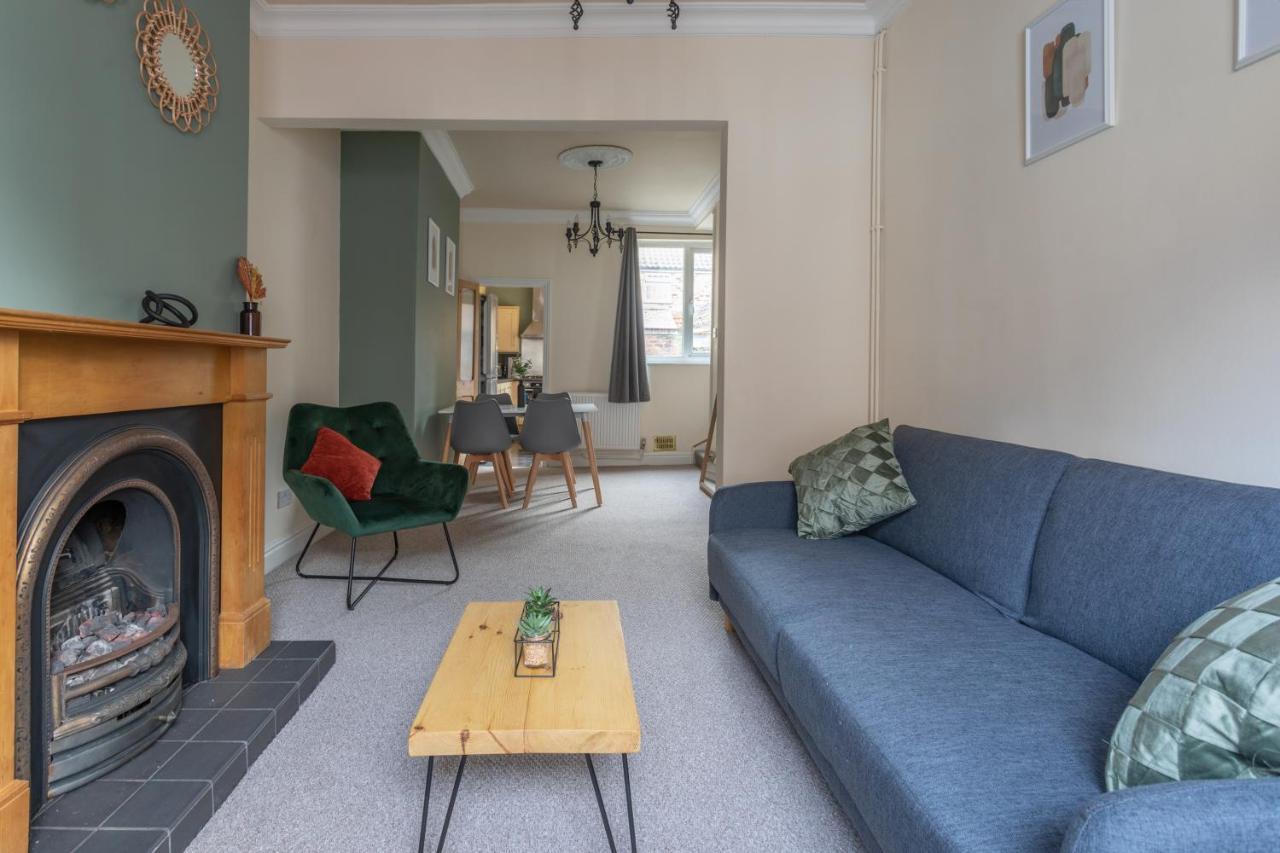 Milton Stays - Cosy 2 Bed House, 15 Min Walk To York City Center, For Up To 6 - With Period Features, Fireplace, Superfast Wi-Fi, Private Garden, Free On Street Parking 外观 照片