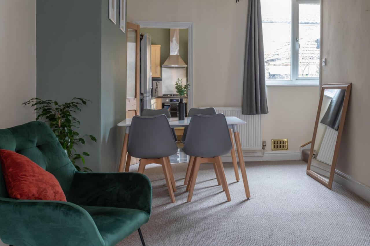 Milton Stays - Cosy 2 Bed House, 15 Min Walk To York City Center, For Up To 6 - With Period Features, Fireplace, Superfast Wi-Fi, Private Garden, Free On Street Parking 外观 照片