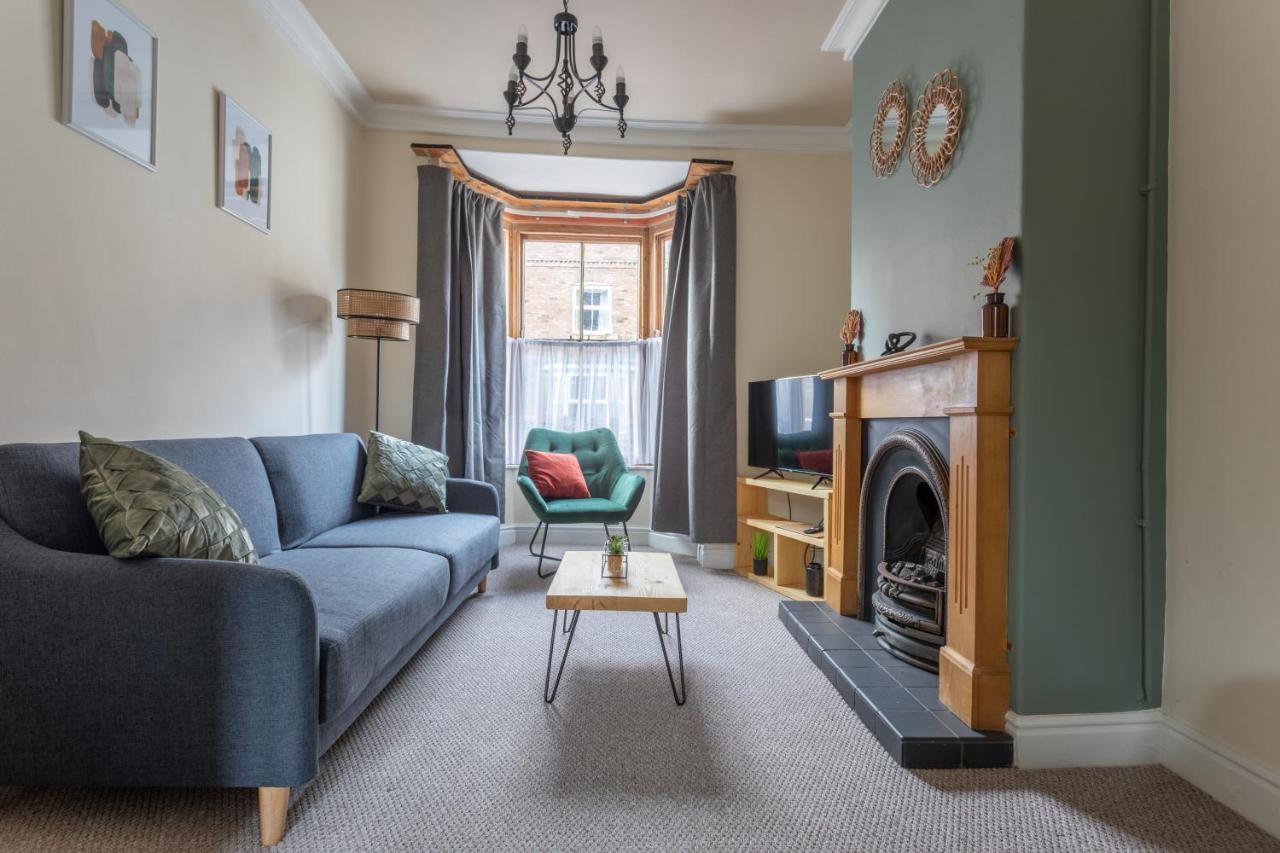Milton Stays - Cosy 2 Bed House, 15 Min Walk To York City Center, For Up To 6 - With Period Features, Fireplace, Superfast Wi-Fi, Private Garden, Free On Street Parking 外观 照片