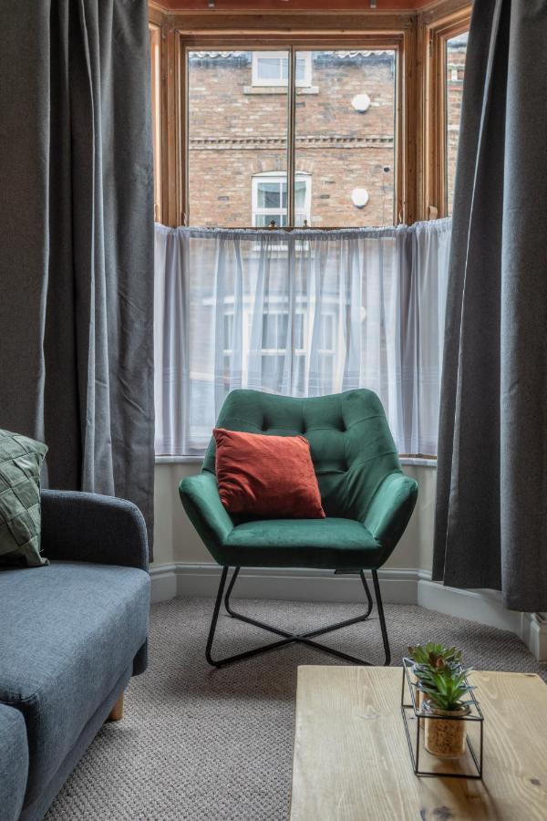 Milton Stays - Cosy 2 Bed House, 15 Min Walk To York City Center, For Up To 6 - With Period Features, Fireplace, Superfast Wi-Fi, Private Garden, Free On Street Parking 外观 照片