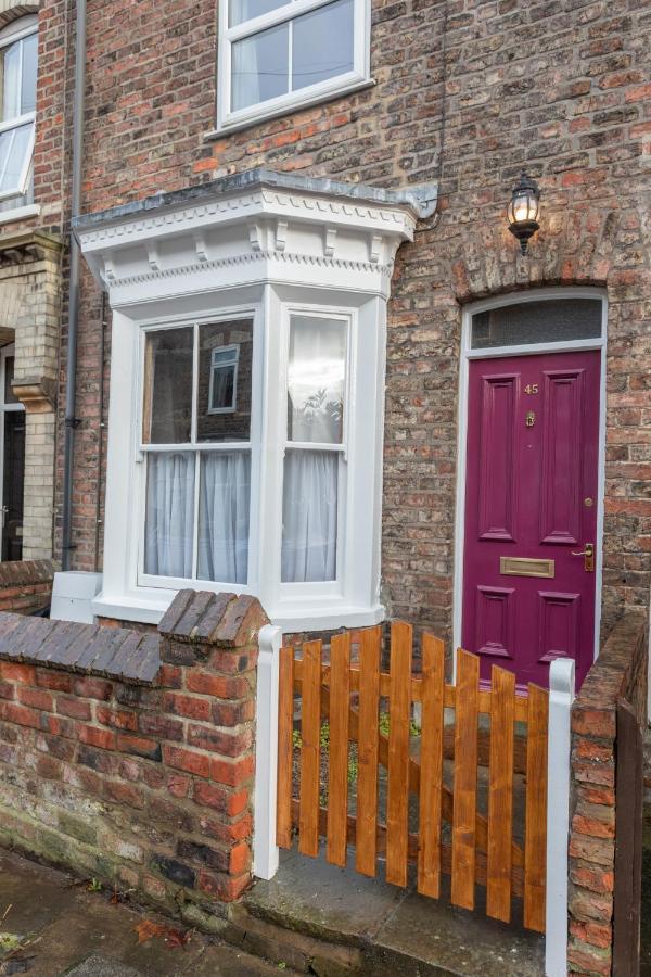 Milton Stays - Cosy 2 Bed House, 15 Min Walk To York City Center, For Up To 6 - With Period Features, Fireplace, Superfast Wi-Fi, Private Garden, Free On Street Parking 外观 照片